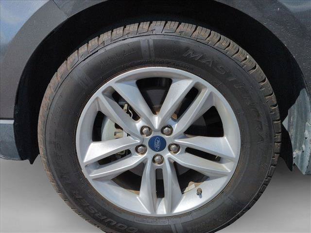 Certified 2018 Ford Edge SEL w/ Equipment Group 201A FWD image 20
