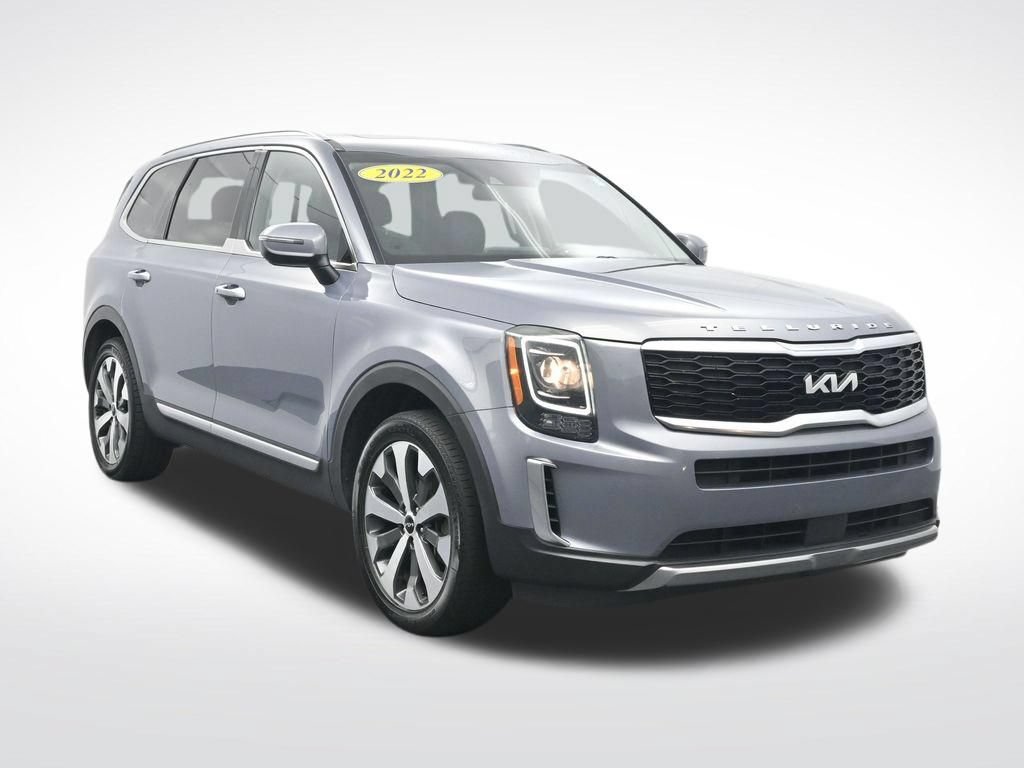 Used 2022 Kia Telluride S AWD/4WD image 3
