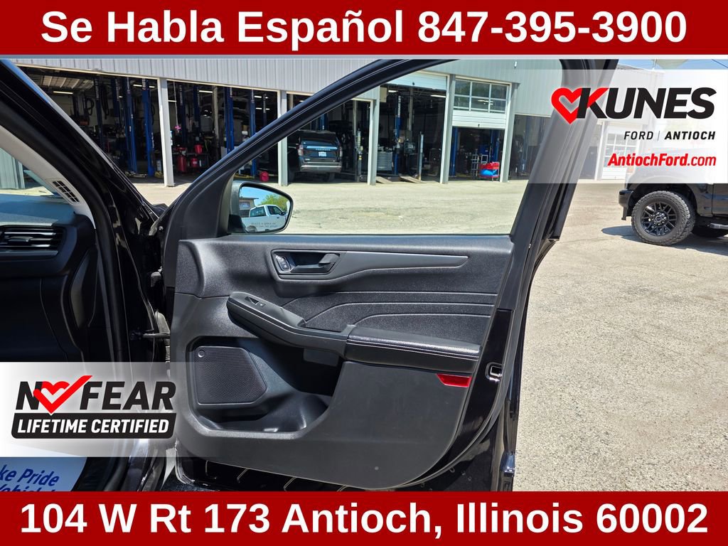 Certified 2025 Ford Escape Active AWD/4WD image 34