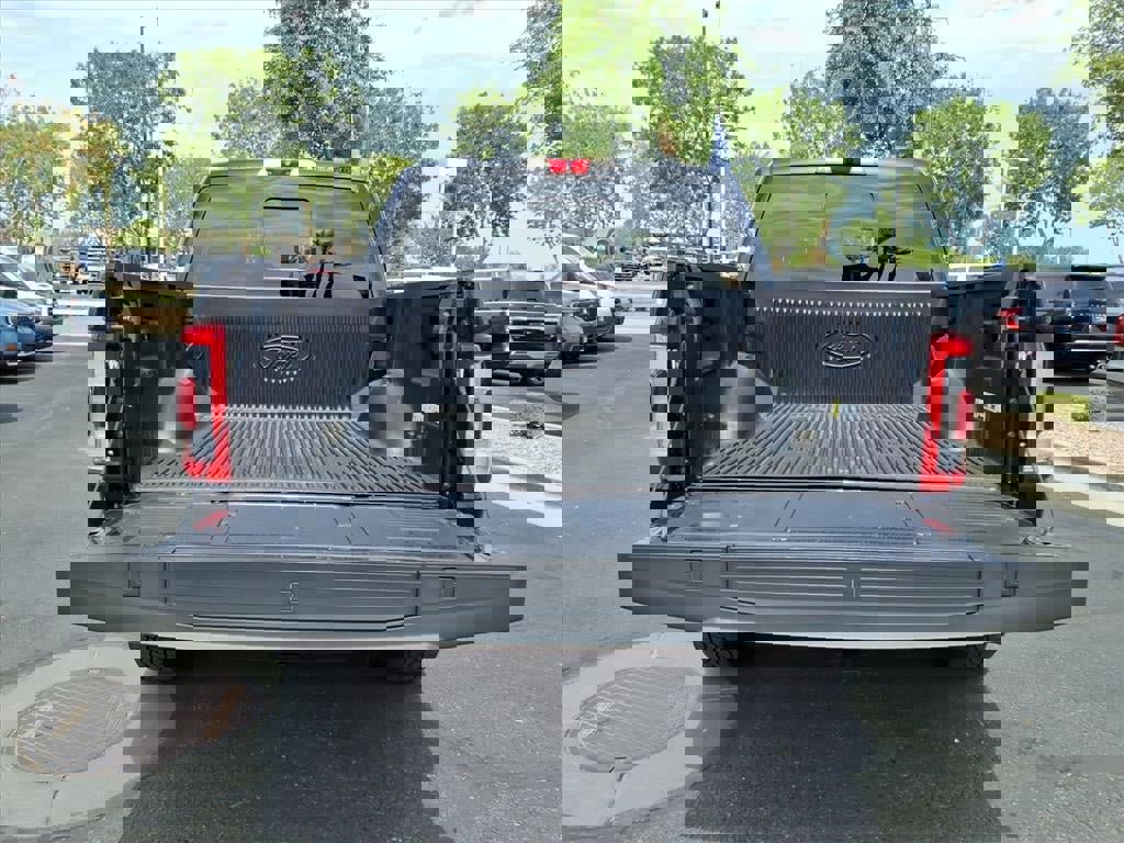 Certified 2022 Ford F150 Lariat w/ Equipment Group 502A High image 16