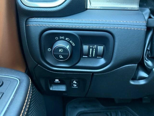 Used 2024 RAM 1500 Limited AWD/4WD image 34