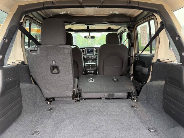 Used 2022 Jeep Wrangler Unlimited Sport AWD/4WD image 14