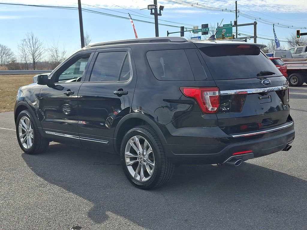 Certified 2018 Ford Explorer XLT w/ Equipment Group 202A image 4