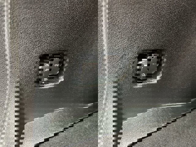 Certified 2022 Ford Edge ST-Line w/ Class II Trailer Tow Package image 36