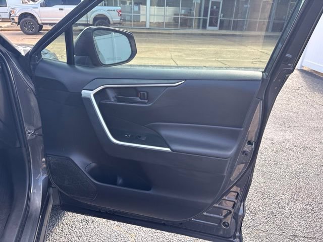 Used 2024 Toyota RAV4 LE FWD image 19