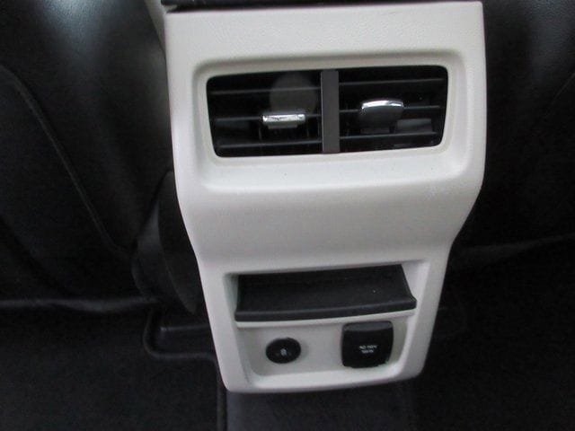 Certified 2024 Ford Edge Titanium AWD/4WD image 29