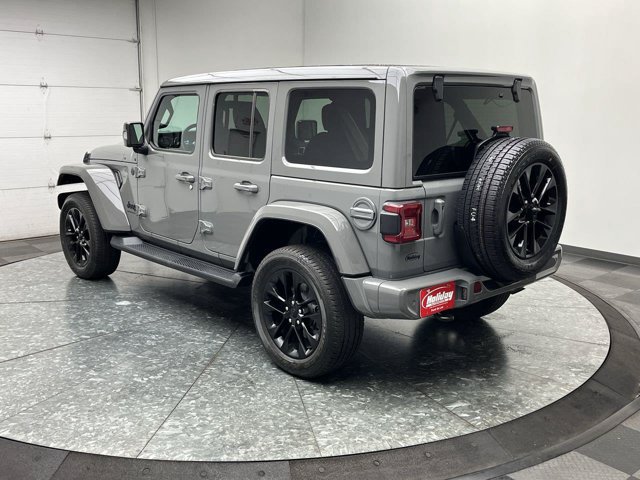 Used 2023 Jeep Wrangler Unlimited Sahara AWD/4WD image 2