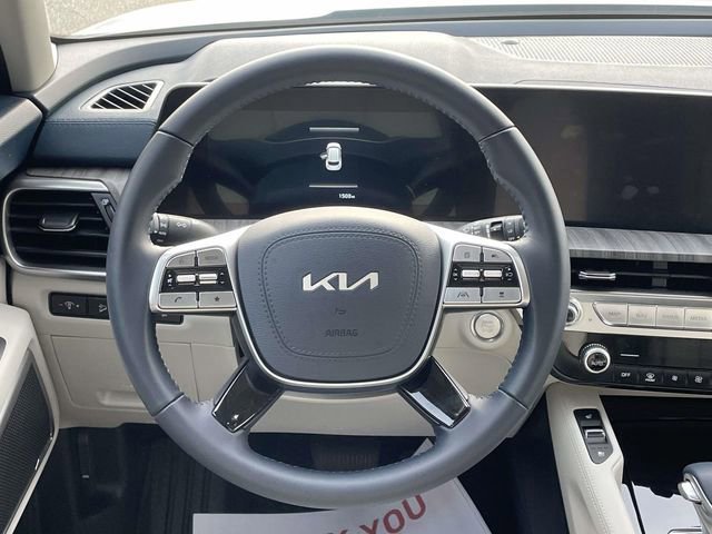 Used 2025 Kia Telluride EX w/ EX Captain's Chair Package image 14