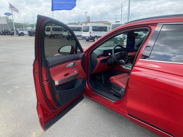 Used 2026 Genesis GV70 2.5T Sport Prestige image 9