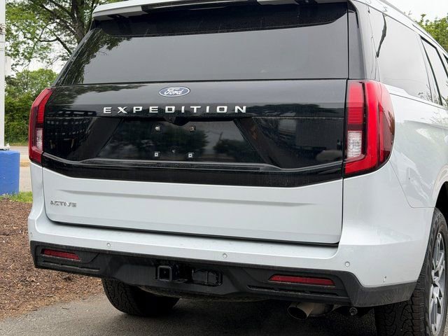 Certified 2025 Ford Expedition Active AWD/4WD image 22