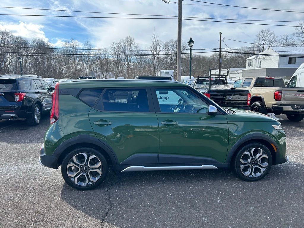 Used 2022 Kia Soul X-Line image 2