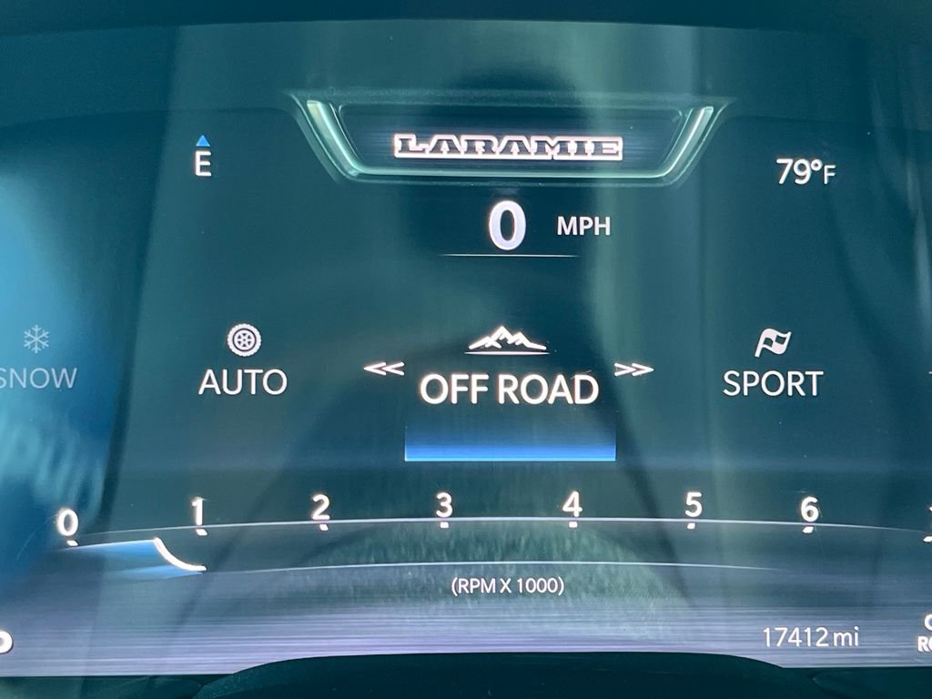 Used 2025 RAM 1500 Laramie AWD/4WD image 40