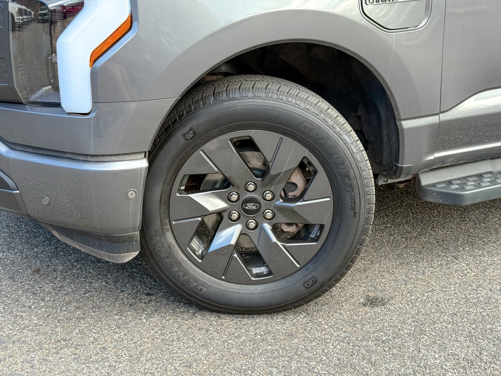 Certified 2022 Ford F150 Lightning Lariat image 11