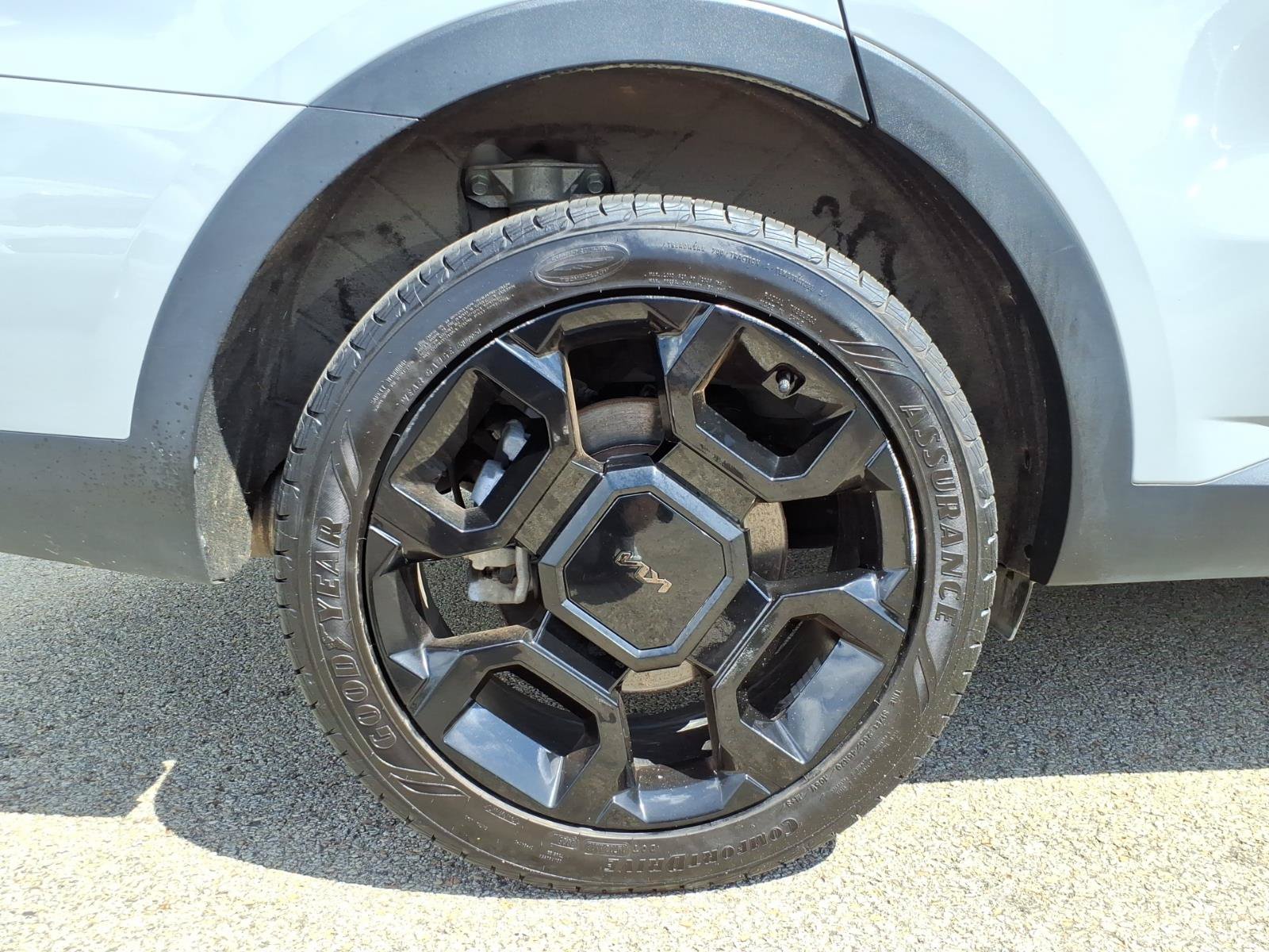 Used 2025 Kia Sorento SX AWD/4WD image 5
