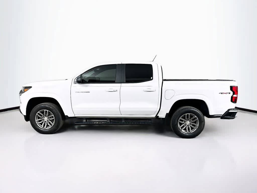 Used 2023 Chevrolet Colorado LT w/ LT Convenience Package AWD/4WD image 3