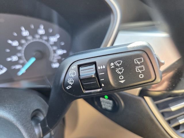 Certified 2022 Ford Escape SE w/ SE Sport Appearance Package image 31