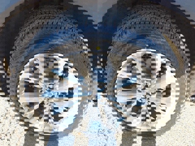 Certified 2021 Ford Explorer Platinum w/ Equipment Group 601A image 14