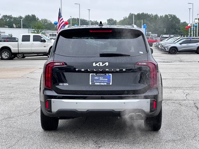 Used 2023 Kia Telluride S FWD image 6