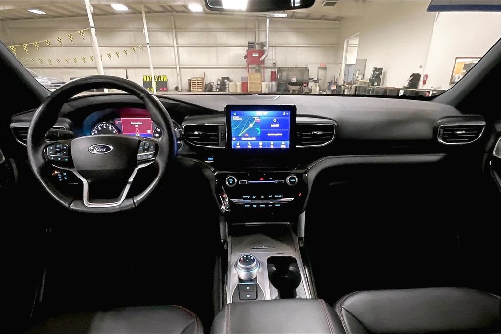 Certified 2023 Ford Explorer ST-Line AWD/4WD image 14