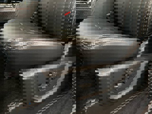 Certified 2020 Ford F150 Lariat w/ Equipment Group 502A Luxury AWD/4WD image 28