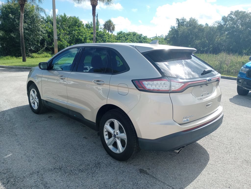 Certified 2018 Ford Edge SE FWD image 5