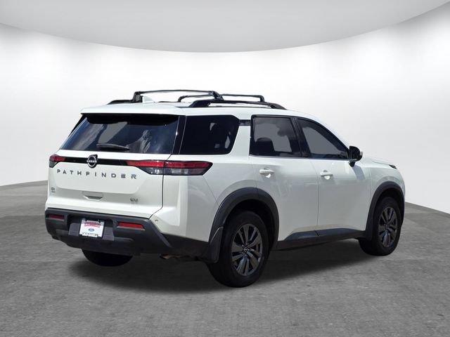 Used 2022 Nissan Pathfinder SV FWD image 4