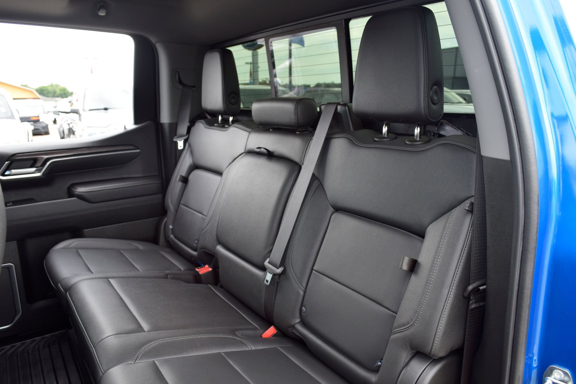 Used 2022 Chevrolet Silverado 1500 LTZ w/ LTZ Premium Package AWD/4WD image 18