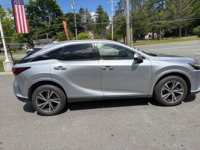 Used 2023 Lexus RX 350h w/ Accessory Package (2T) AWD/4WD image 15