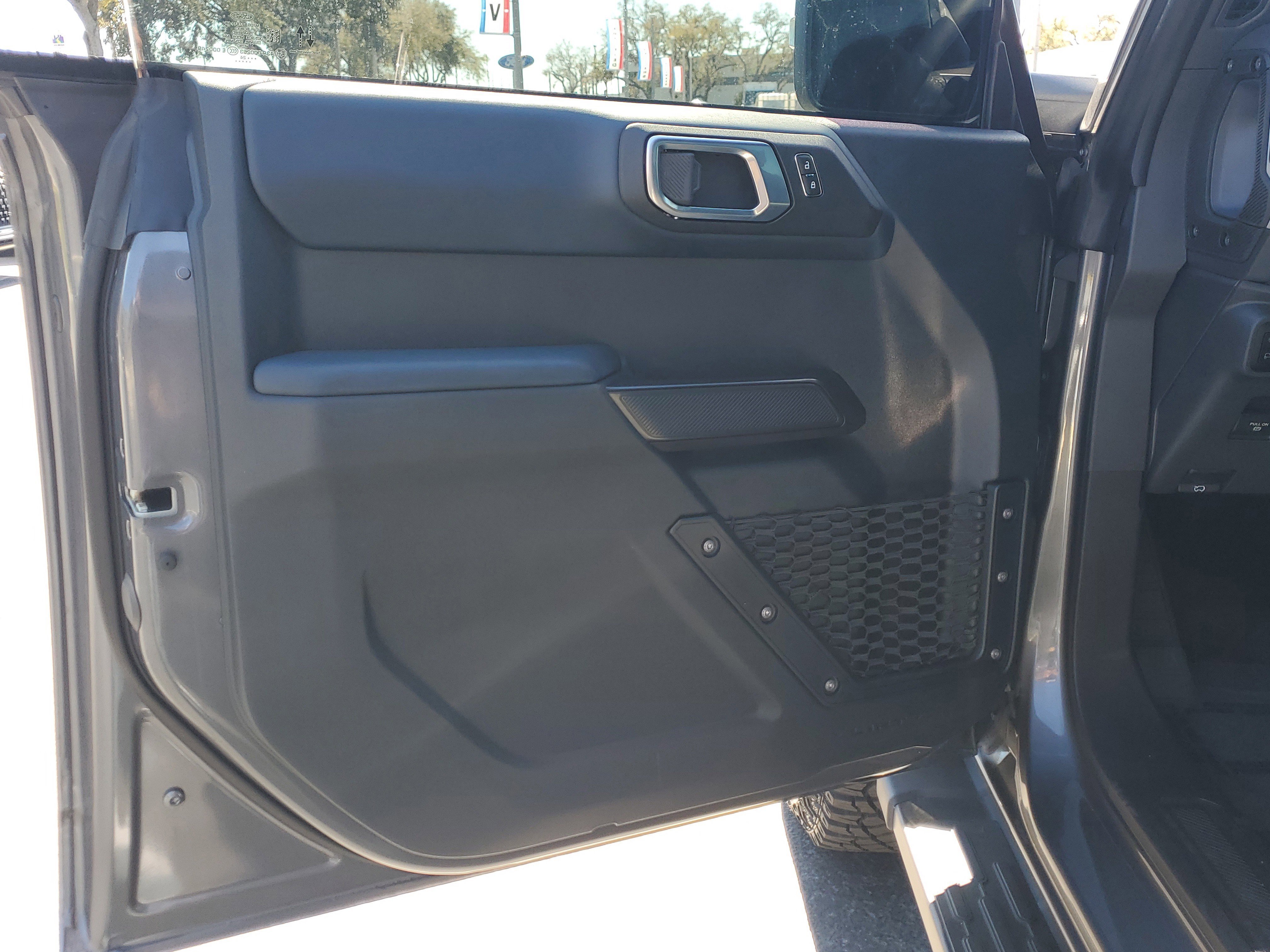 Certified 2024 Ford Bronco Outer Banks w/ Sasquatch Package image 17