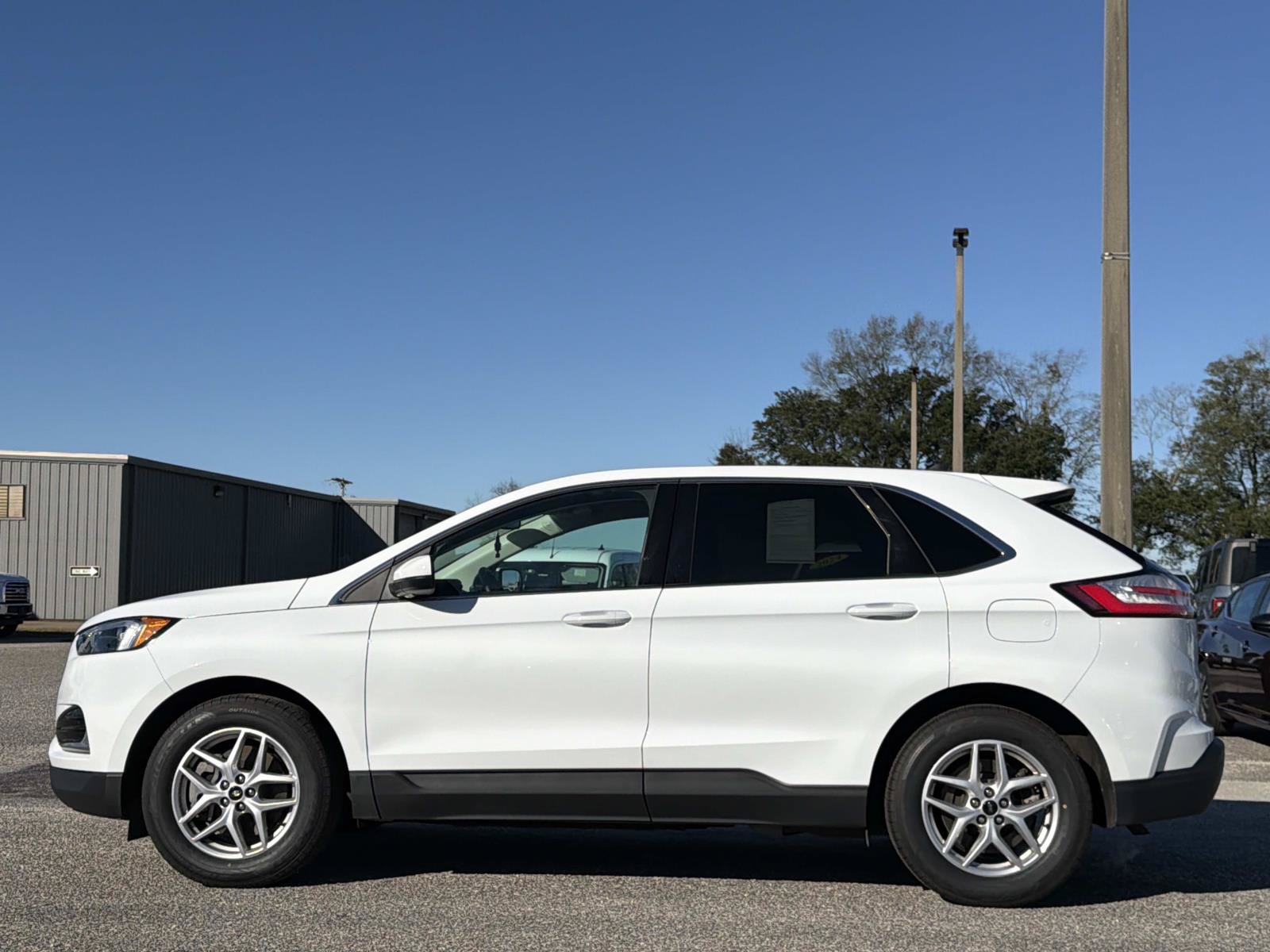 Certified 2024 Ford Edge SEL AWD/4WD image 6