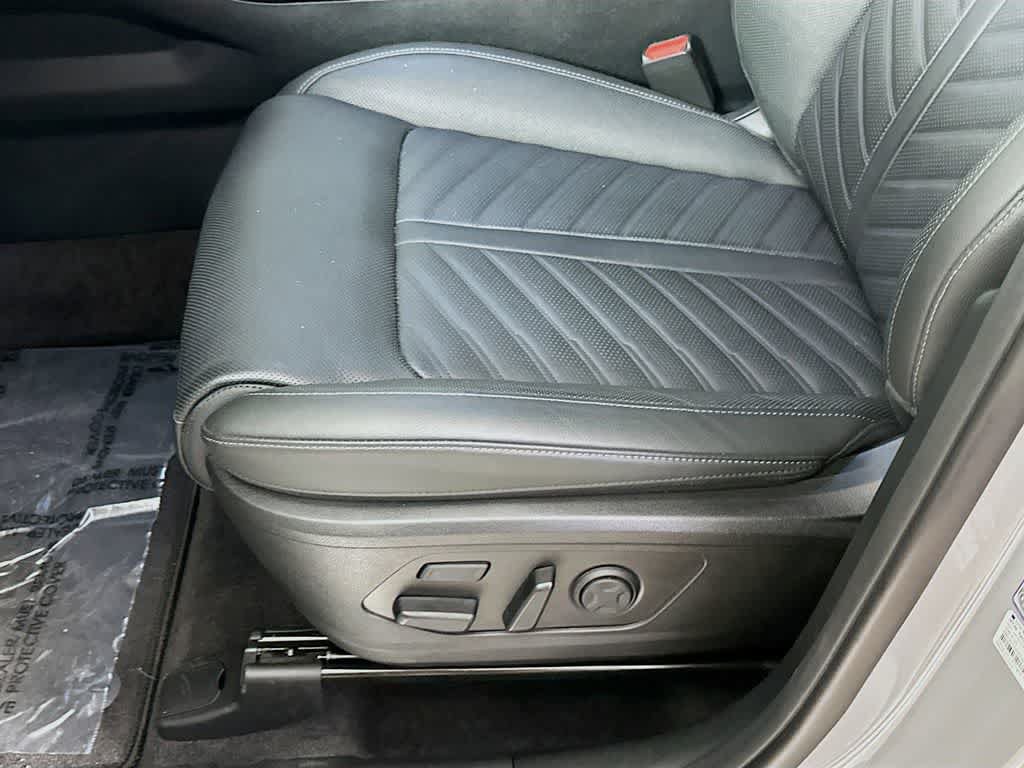 Used 2025 Kia Sorento SX Prestige AWD/4WD image 32