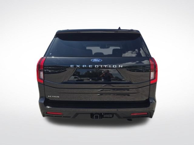 Certified 2025 Ford Expedition Active RWD image 4