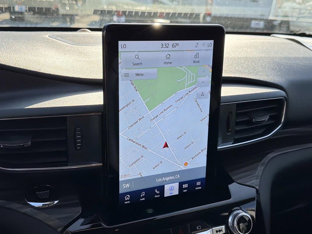 Certified 2022 Ford Explorer Limited w/ Limited Technology Package image 25