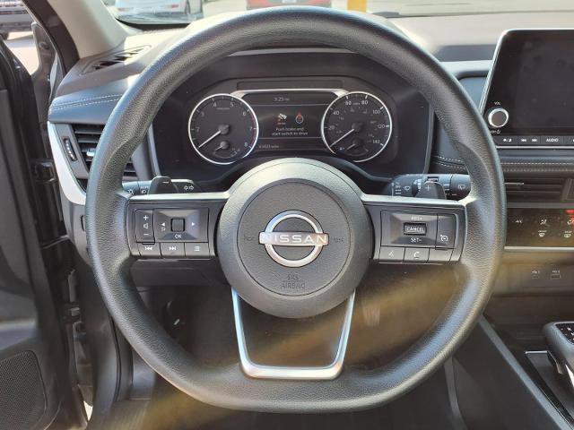 Used 2023 Nissan Rogue S image 10