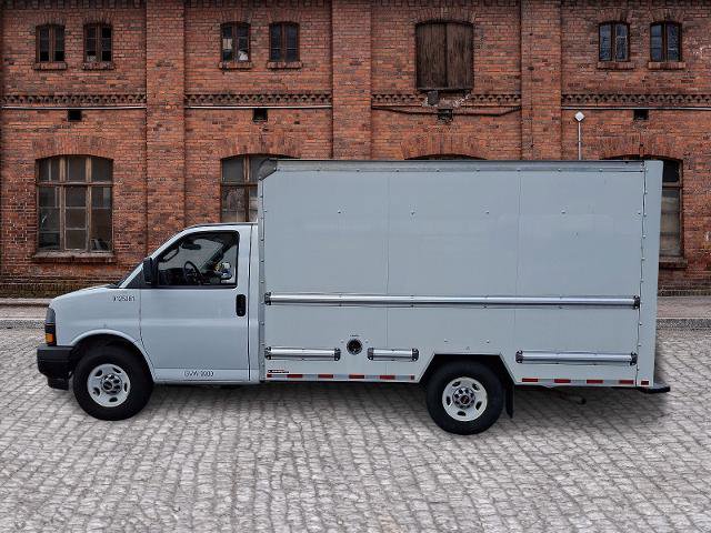 Used 2021 GMC Savana 3500 w/ Power Convenience Package RWD image 7