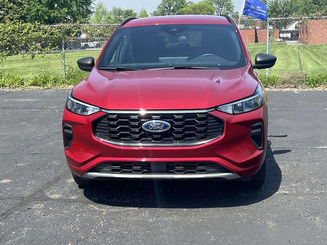 Certified 2024 Ford Escape ST-Line w/ Tech Pack #1 AWD/4WD image 8