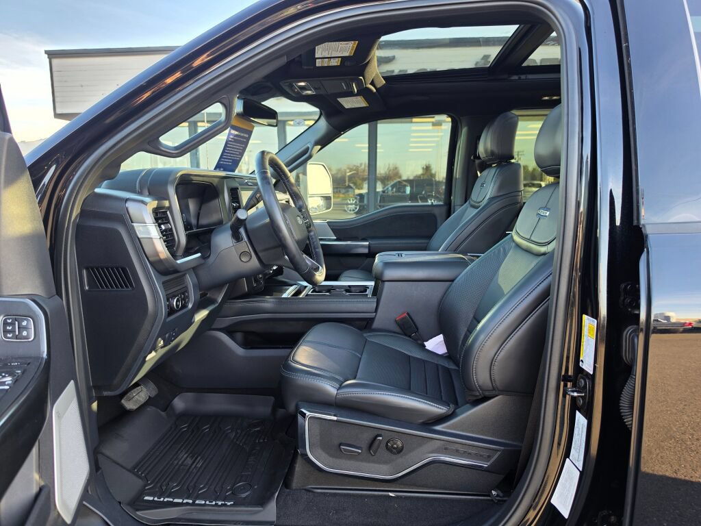 Certified 2026 Ford F350 Platinum AWD/4WD image 15