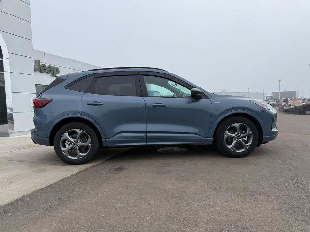 Certified 2023 Ford Escape ST-Line w/ Tech Pack #1 image 8