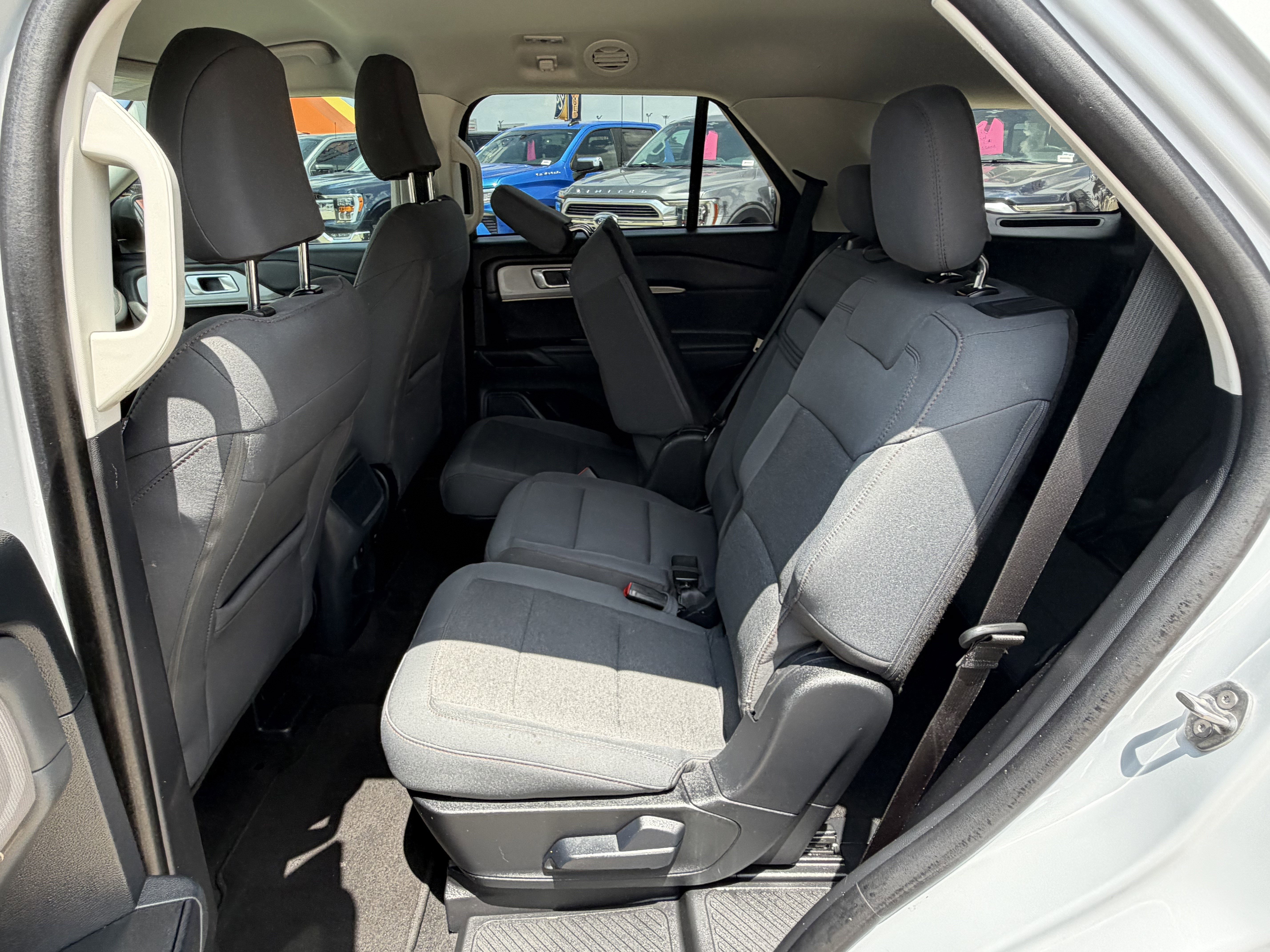 Certified 2025 Ford Explorer Active RWD image 13