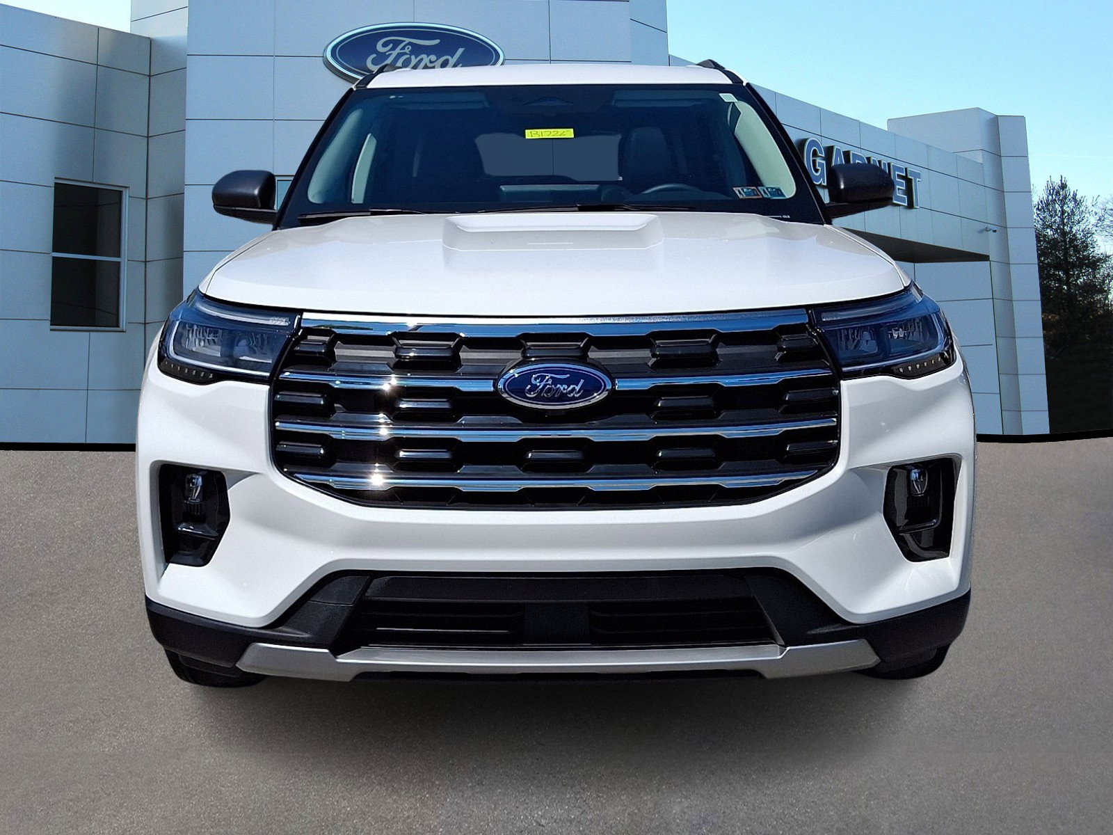 Certified 2025 Ford Explorer Active w/ Active Comfort Package AWD/4WD image 3