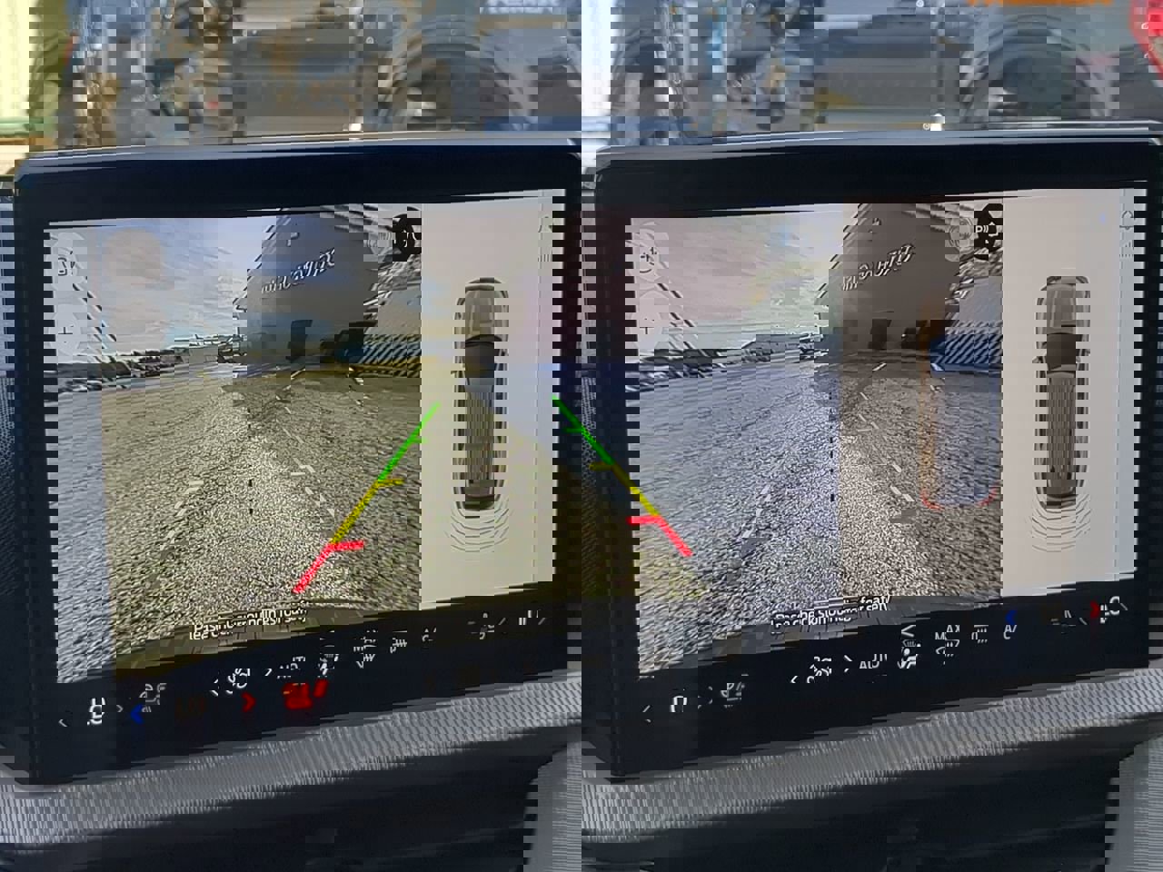 Certified 2025 Ford Explorer Active w/ Active Comfort Package image 19