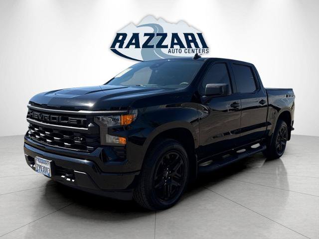 Used 2023 Chevrolet Silverado 1500 Custom w/ 2.7L Blackout Package AWD/4WD image 7
