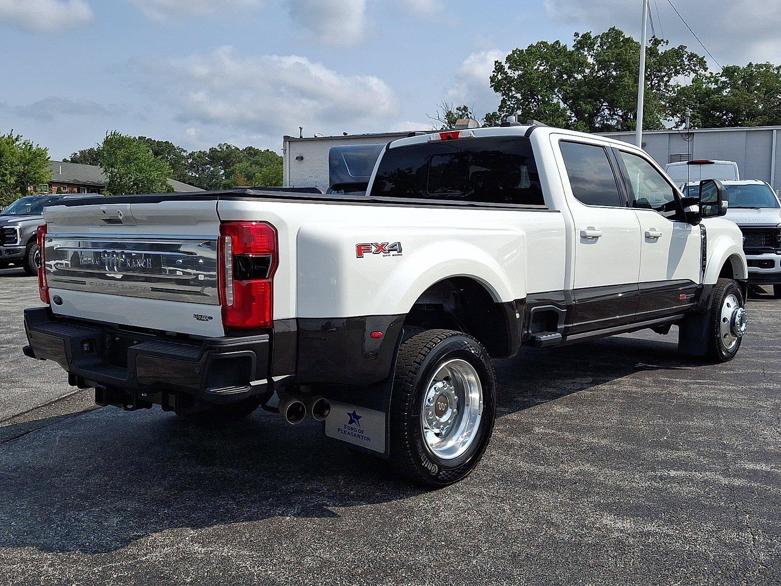 Certified 2025 Ford F450 King Ranch w/ FX4 Off-Road Package AWD/4WD image 7