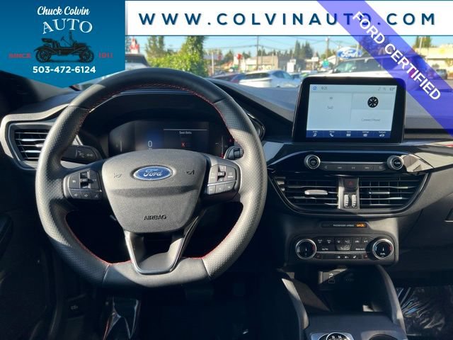 Certified 2025 Ford Escape ST-Line Select AWD/4WD image 17