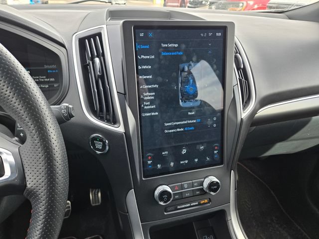Certified 2024 Ford Edge ST-Line w/ Class II Trailer Tow Package AWD/4WD image 13