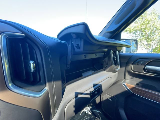 Used 2021 Chevrolet Silverado 1500 High Country AWD/4WD image 31