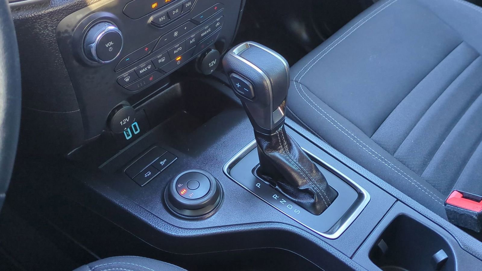 Certified 2023 Ford Ranger XLT w/ Equipment Group 302A High image 38