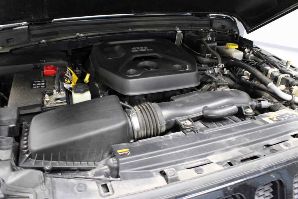 Used 2022 Jeep Wrangler Unlimited Sport AWD/4WD image 14