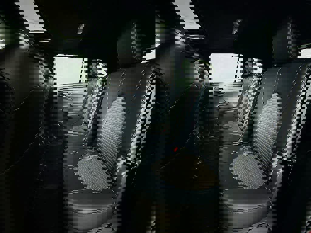 Used 2022 Toyota Highlander XSE AWD/4WD image 17