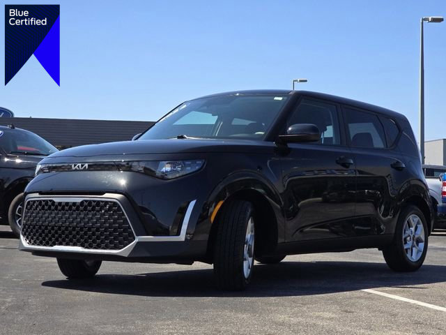 Used 2024 Kia Soul LX w/ Option Group 015 FWD image 1